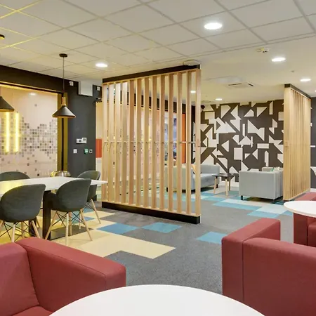 Апартаменты Hub At New Bridewell