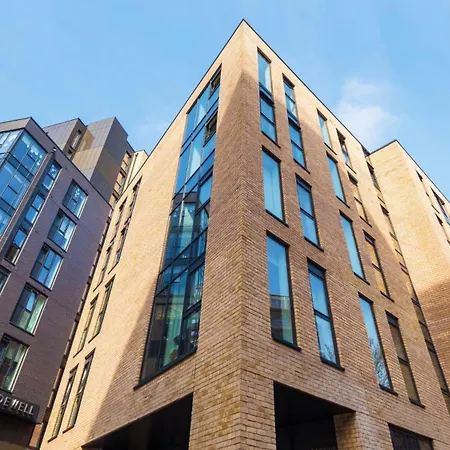 Hub At New Bridewell Apartment
