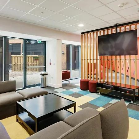 Hub At New Bridewell Apartment Bristol