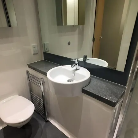 Апартаменты Hub At New Bridewell