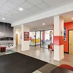 Апартаменти Hub At New Bridewell