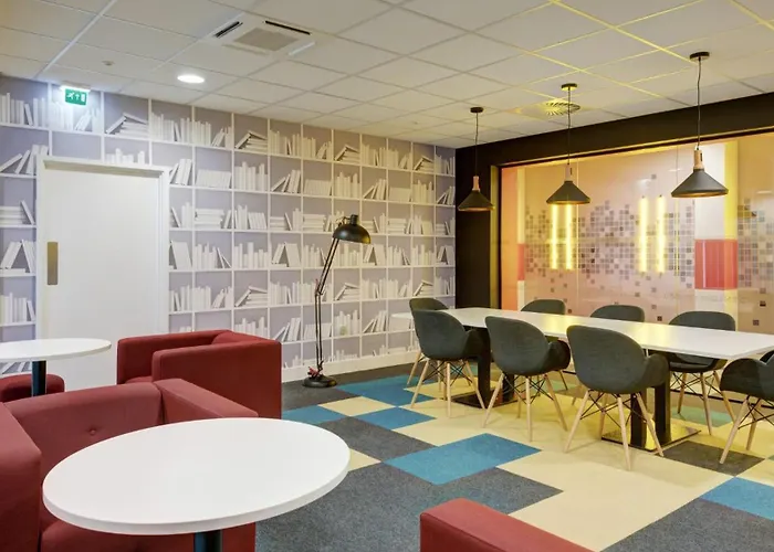 Hub At New Bridewell Apartment *