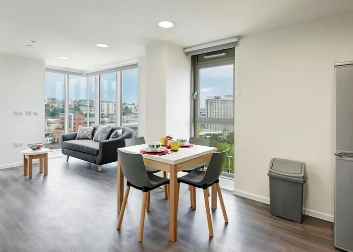 Apartment Hub At New Bridewell *